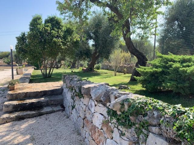 Гостевой дом Trulli Santa Maria Odegitria Relais Остуни Экстерьер фото