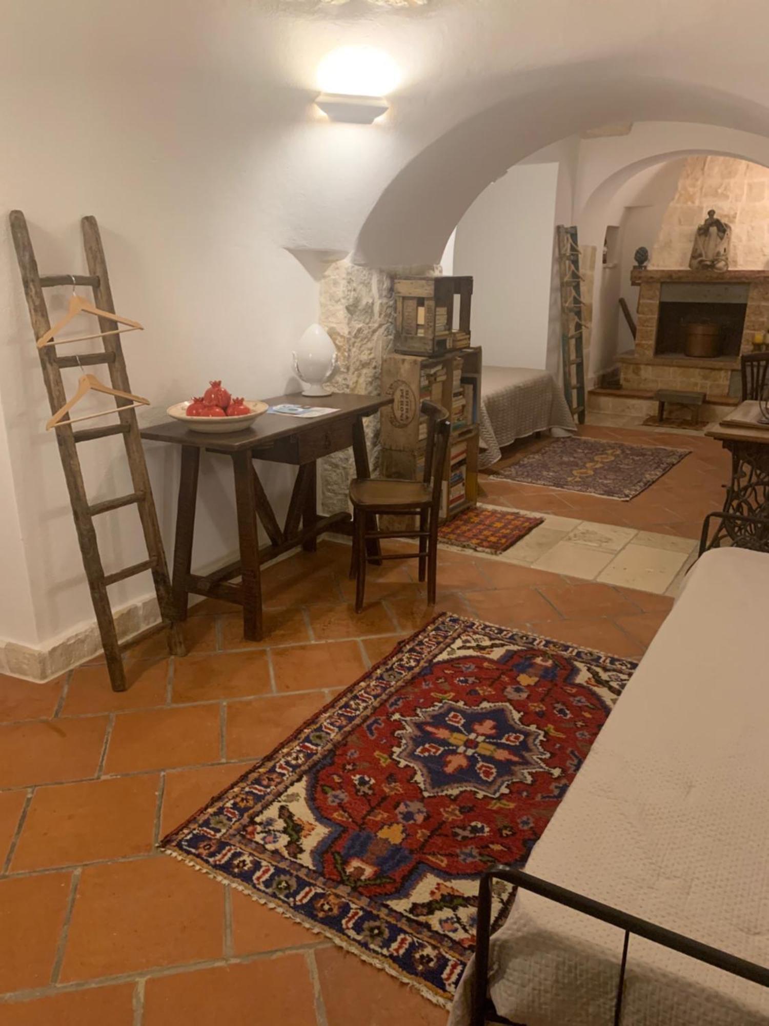 Гостевой дом Trulli Santa Maria Odegitria Relais Остуни Экстерьер фото